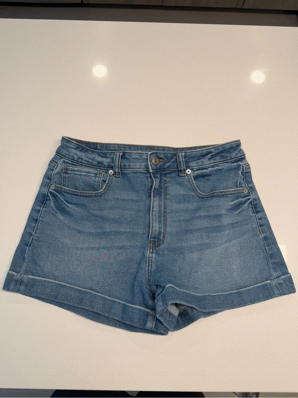 American Eagle Denim Mom Short